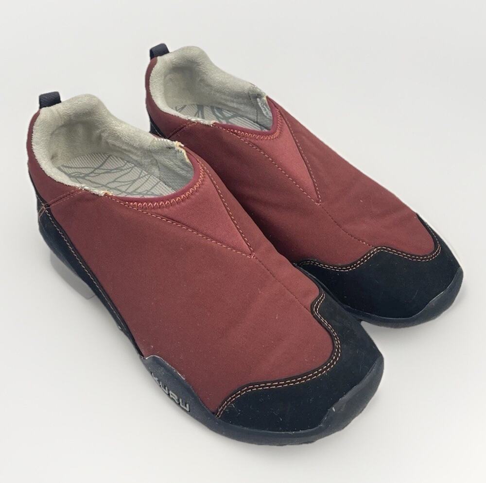 KURU Red/Black Slip-On Casual Shoes Women en's Size 10
